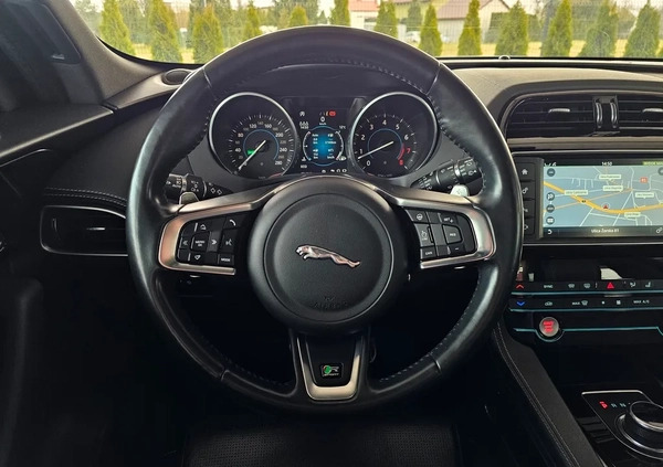 Jaguar F-Pace cena 149900 przebieg: 35000, rok produkcji 2017 z Szepietowo małe 562